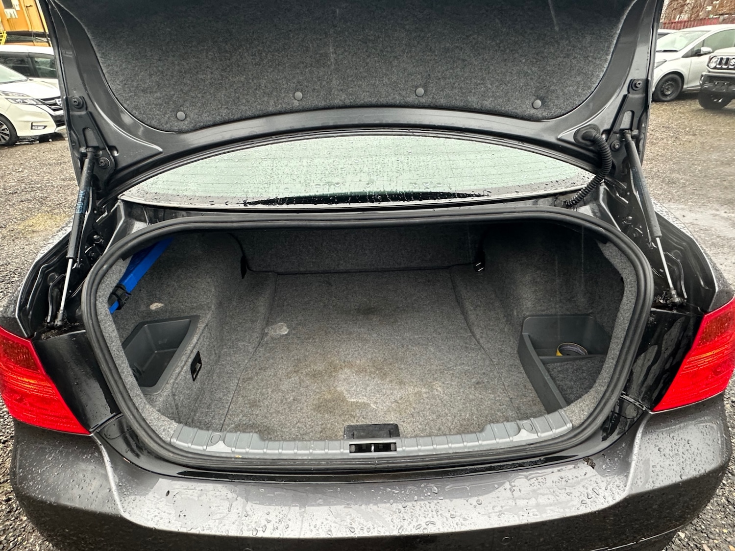 Used BMW 3 Series 2005 for sale - 77562988: Photo 2