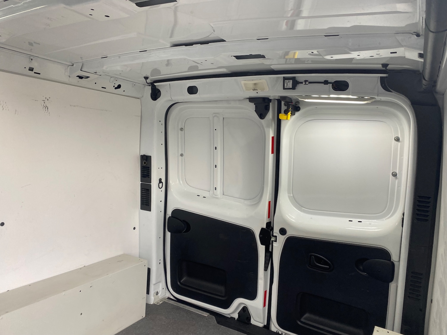 Used Vauxhall Vivaro 2018 for sale - 77412961: Photo 12