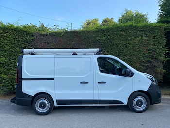 Used Vauxhall Vivaro 2017 for sale - 75270613: Photo