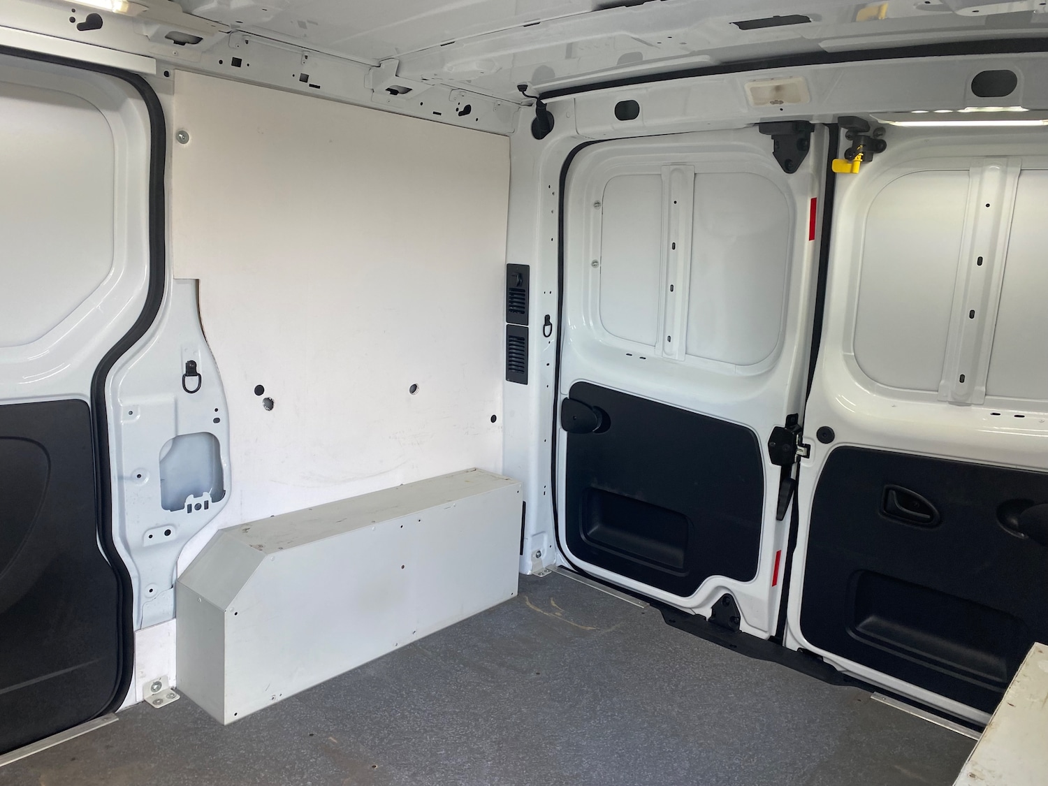 Used Vauxhall Vivaro 2017 for sale - 77412959: Photo 12