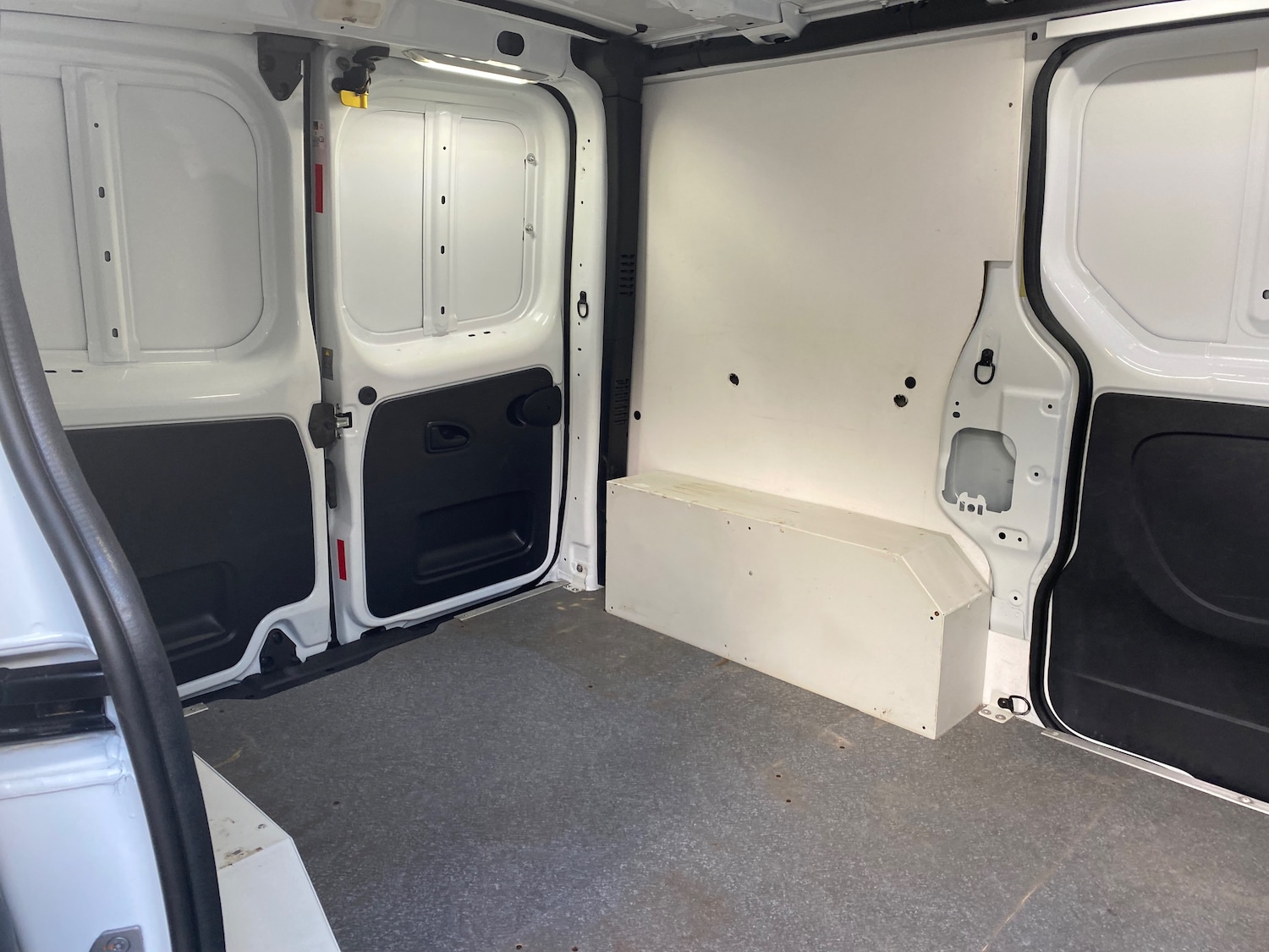 Used Vauxhall Vivaro 2017 for sale - 77412959: Photo 14