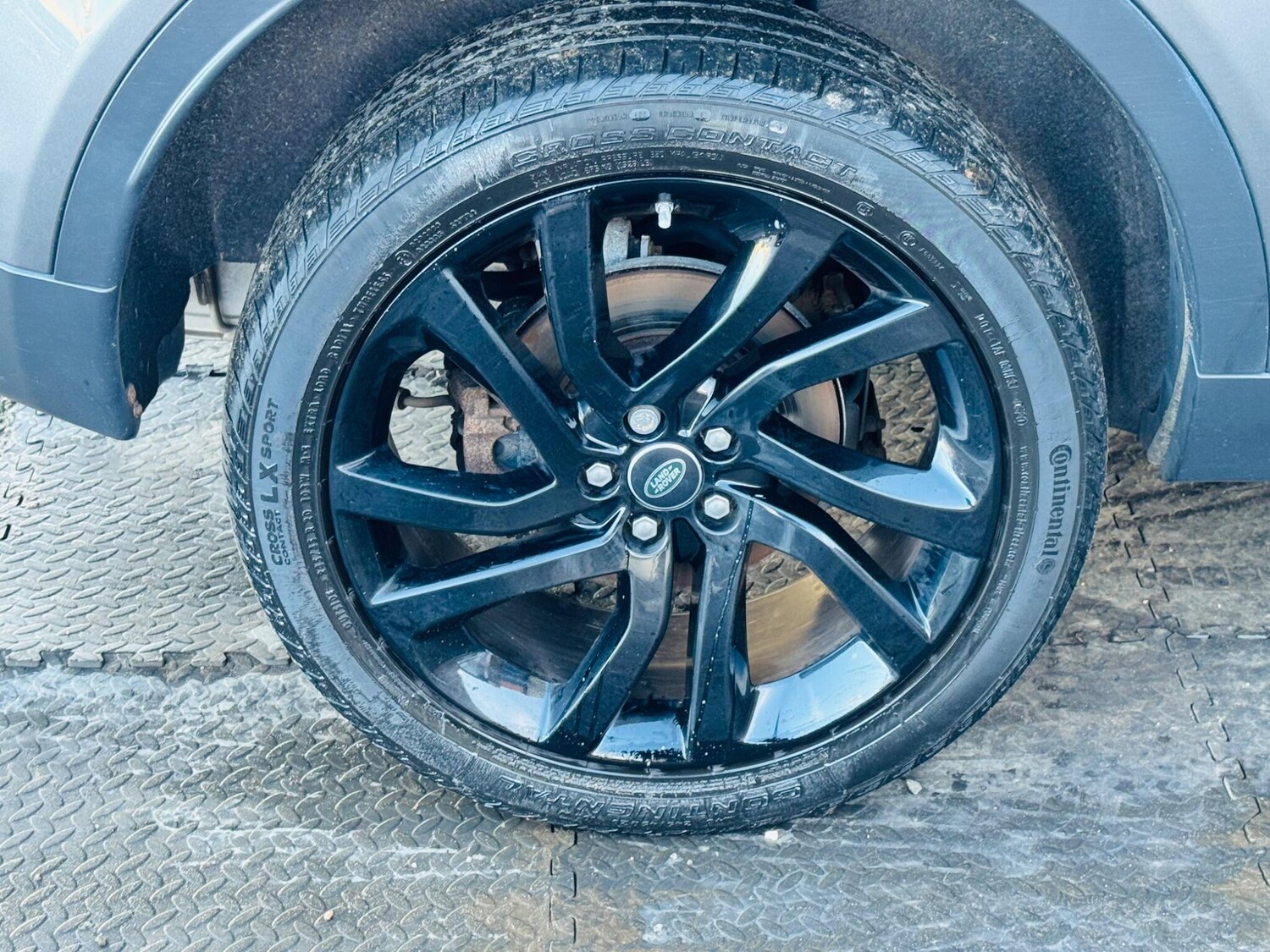 Used Land Rover Discovery Sport 2017 for sale - 77411505: Photo 8