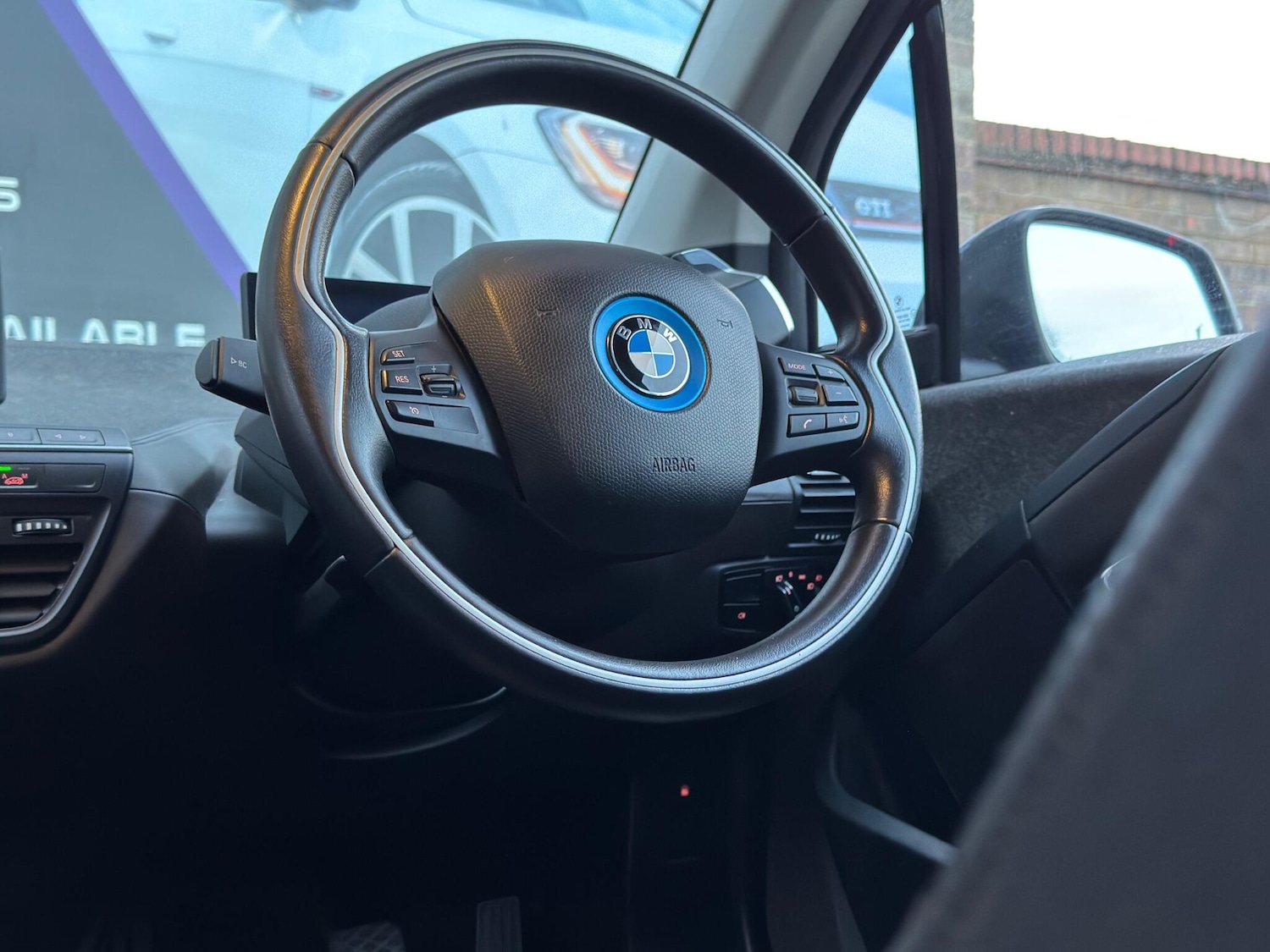 Used BMW i3 2015 for sale - 77091401: Photo 52