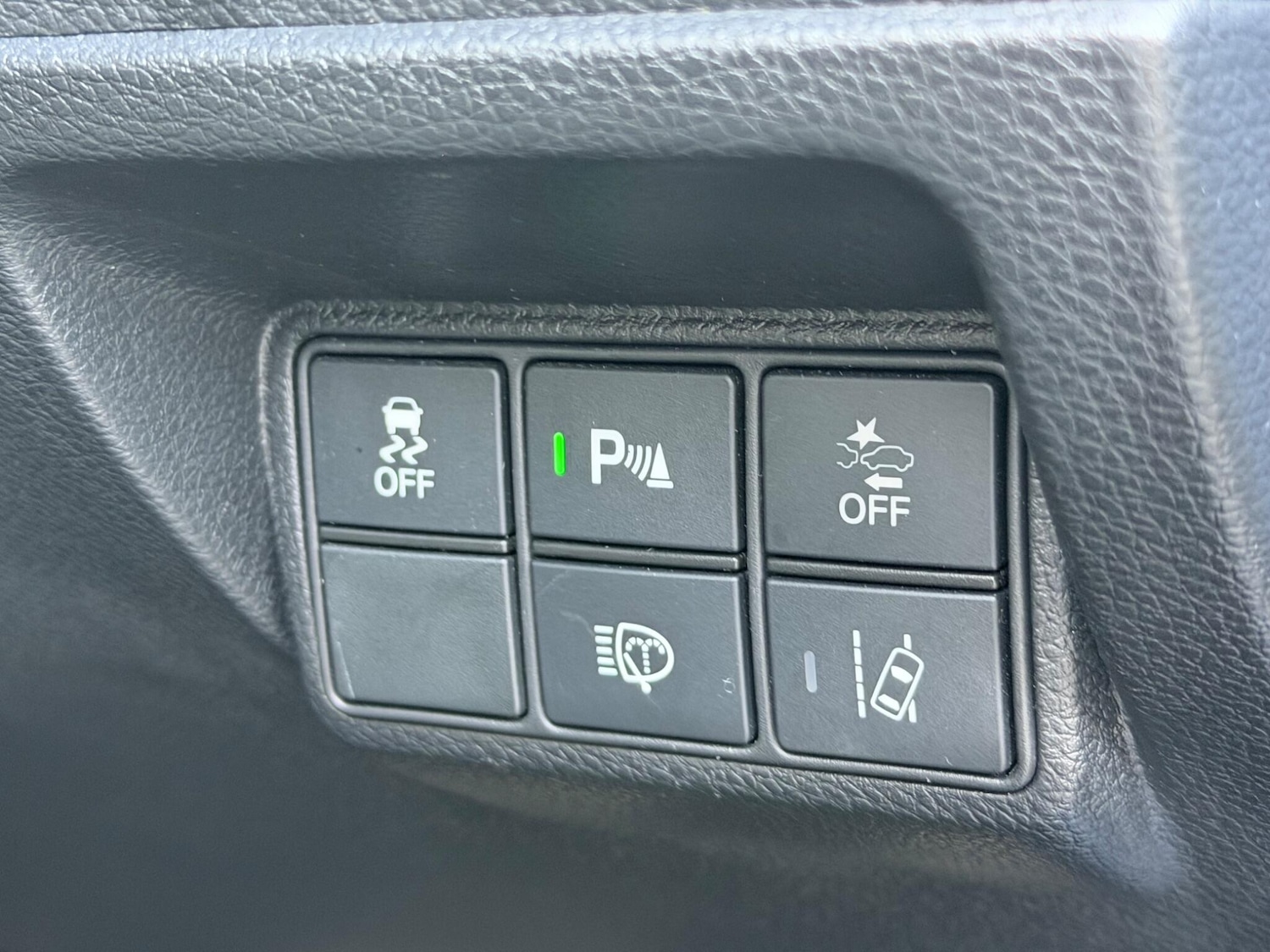 Used Honda Civic 2018 for sale - 77799435: Photo 30