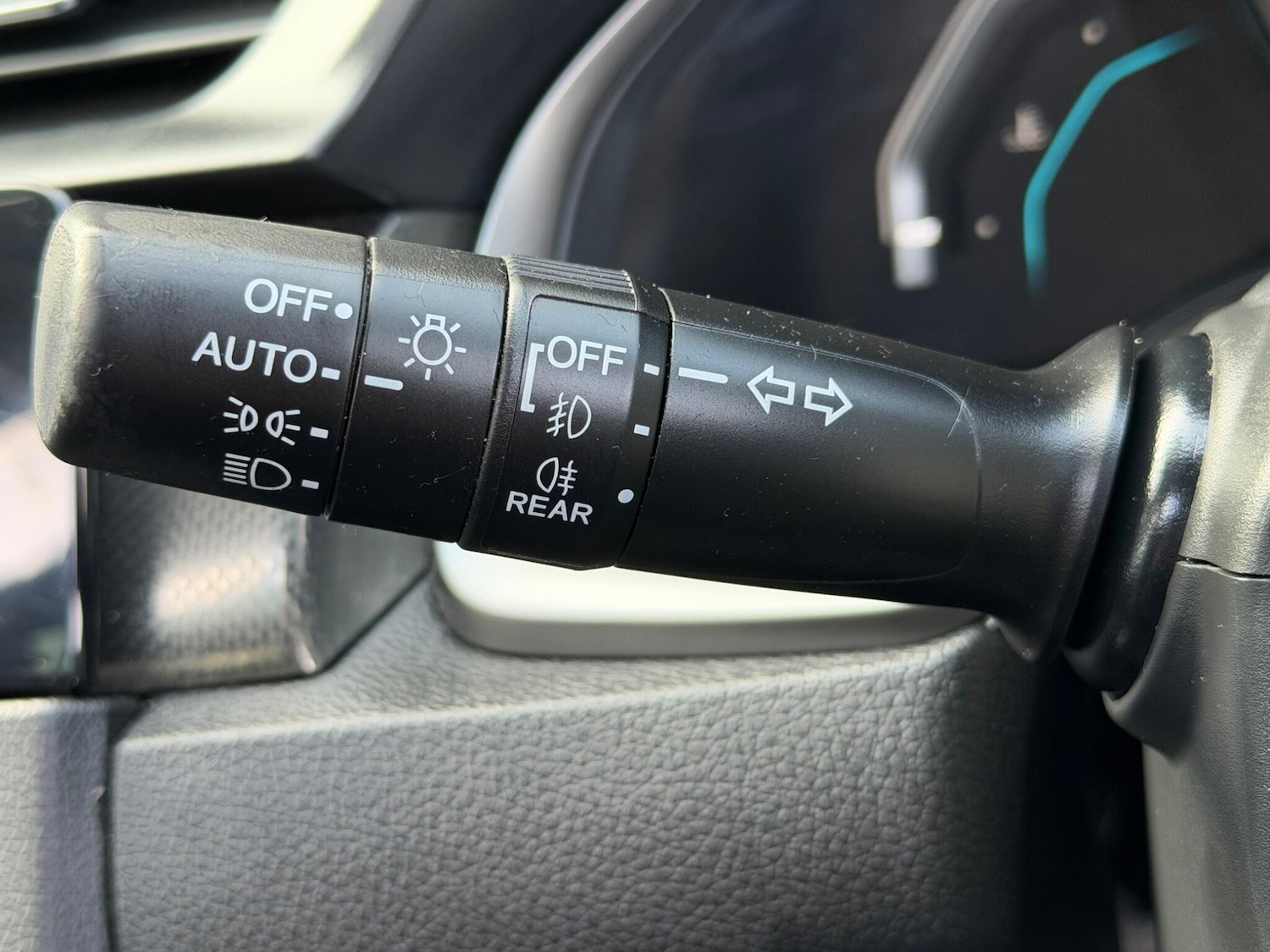 Used Honda Civic 2018 for sale - 77799435: Photo 32