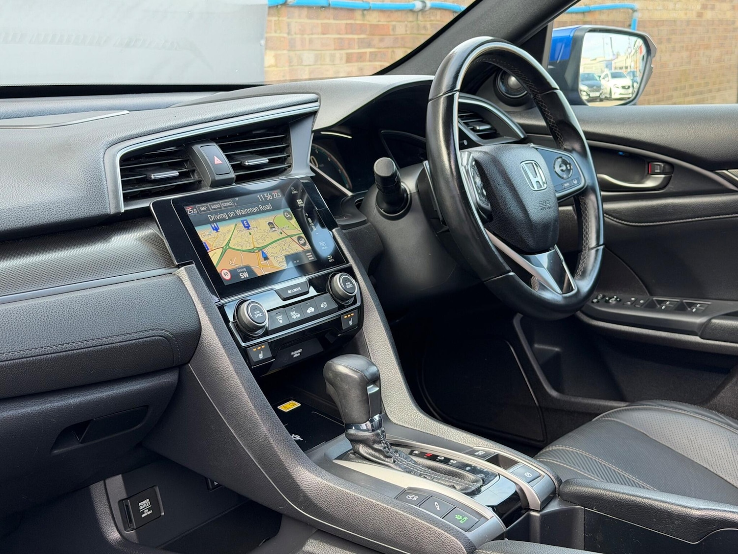 Used Honda Civic 2018 for sale - 77799435: Photo 51