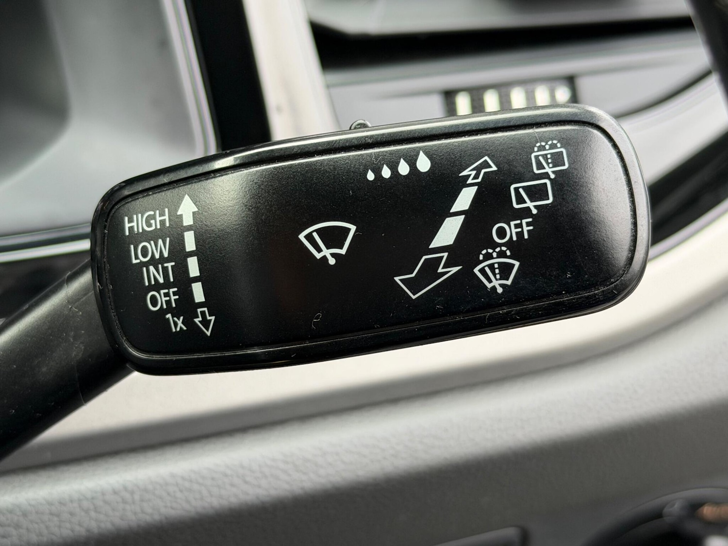 Used Volkswagen Polo 2018 for sale - 77892961: Photo 33