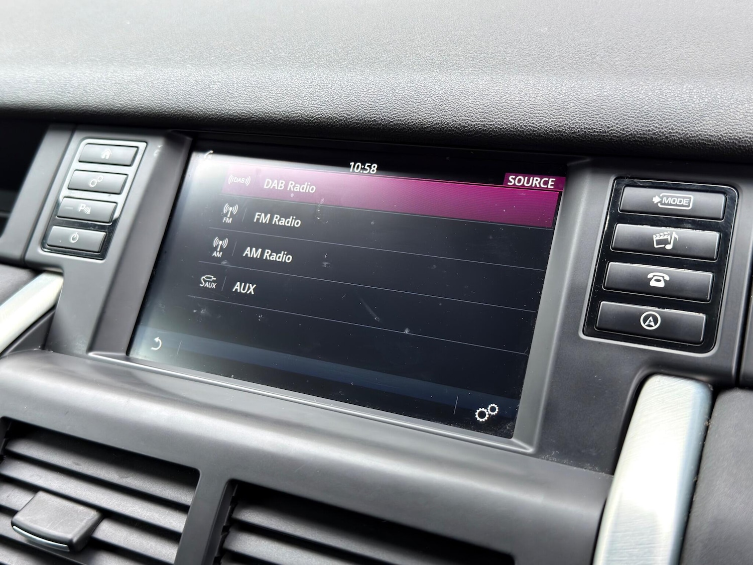 Used Land Rover Discovery Sport 2017 for sale - 78147872: Photo 41