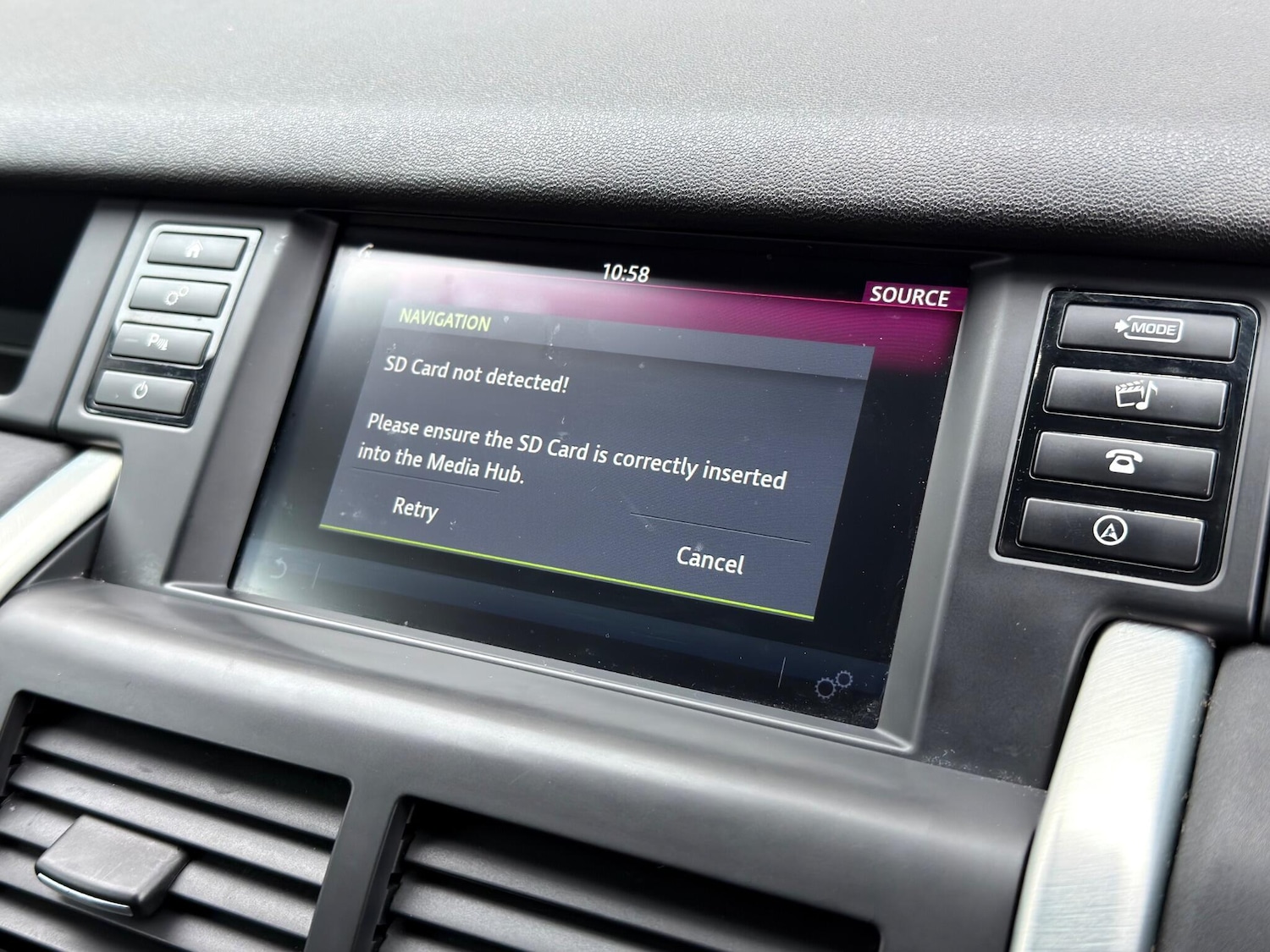 Used Land Rover Discovery Sport 2017 for sale - 78147872: Photo 44