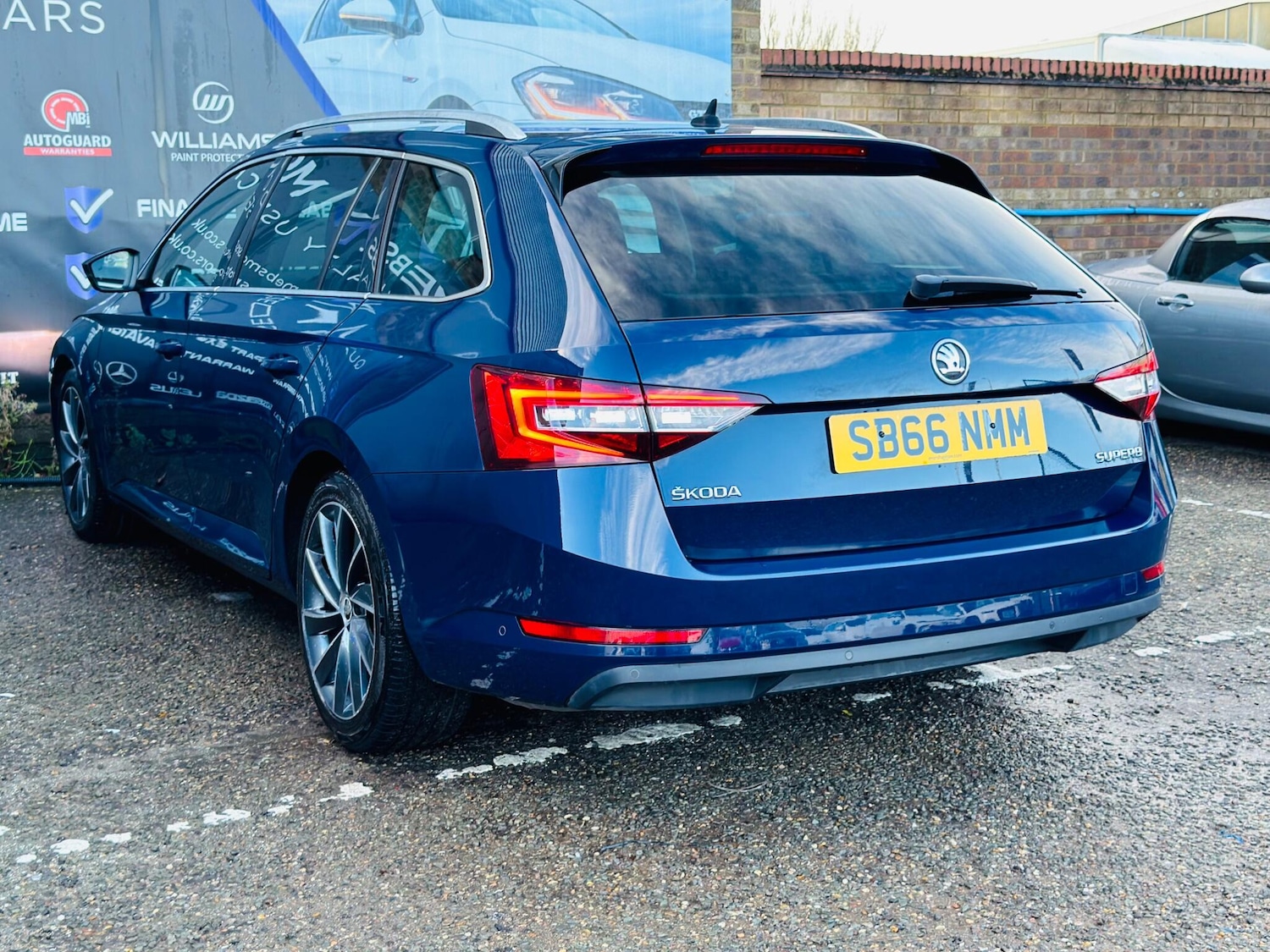Used Skoda Superb 2017 for sale - 76849919: Photo 15