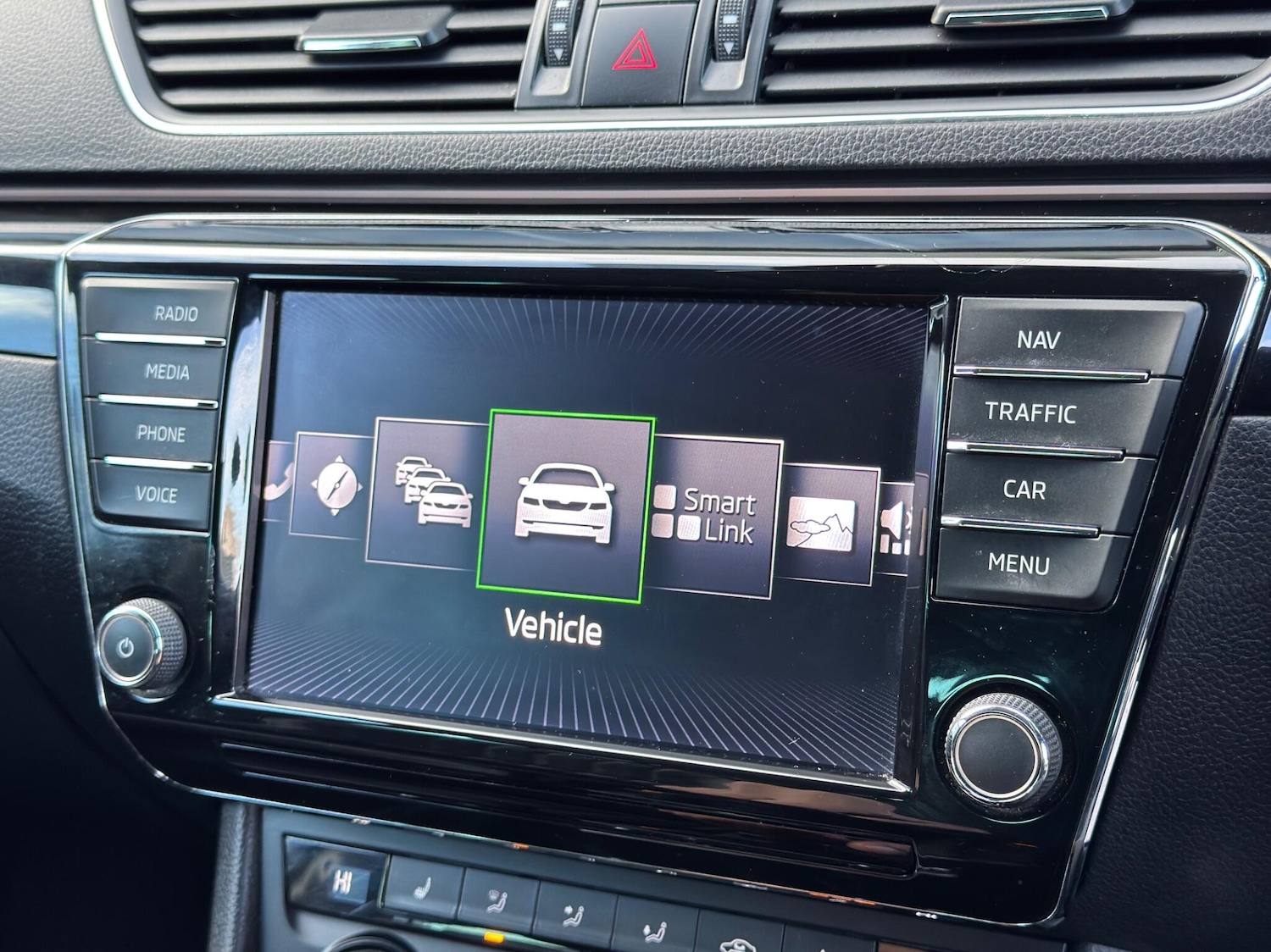 Used Skoda Superb 2017 for sale - 76849919: Photo 41