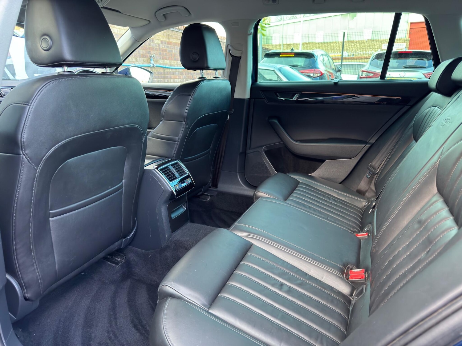 Used Skoda Superb 2017 for sale - 76849919: Photo 52