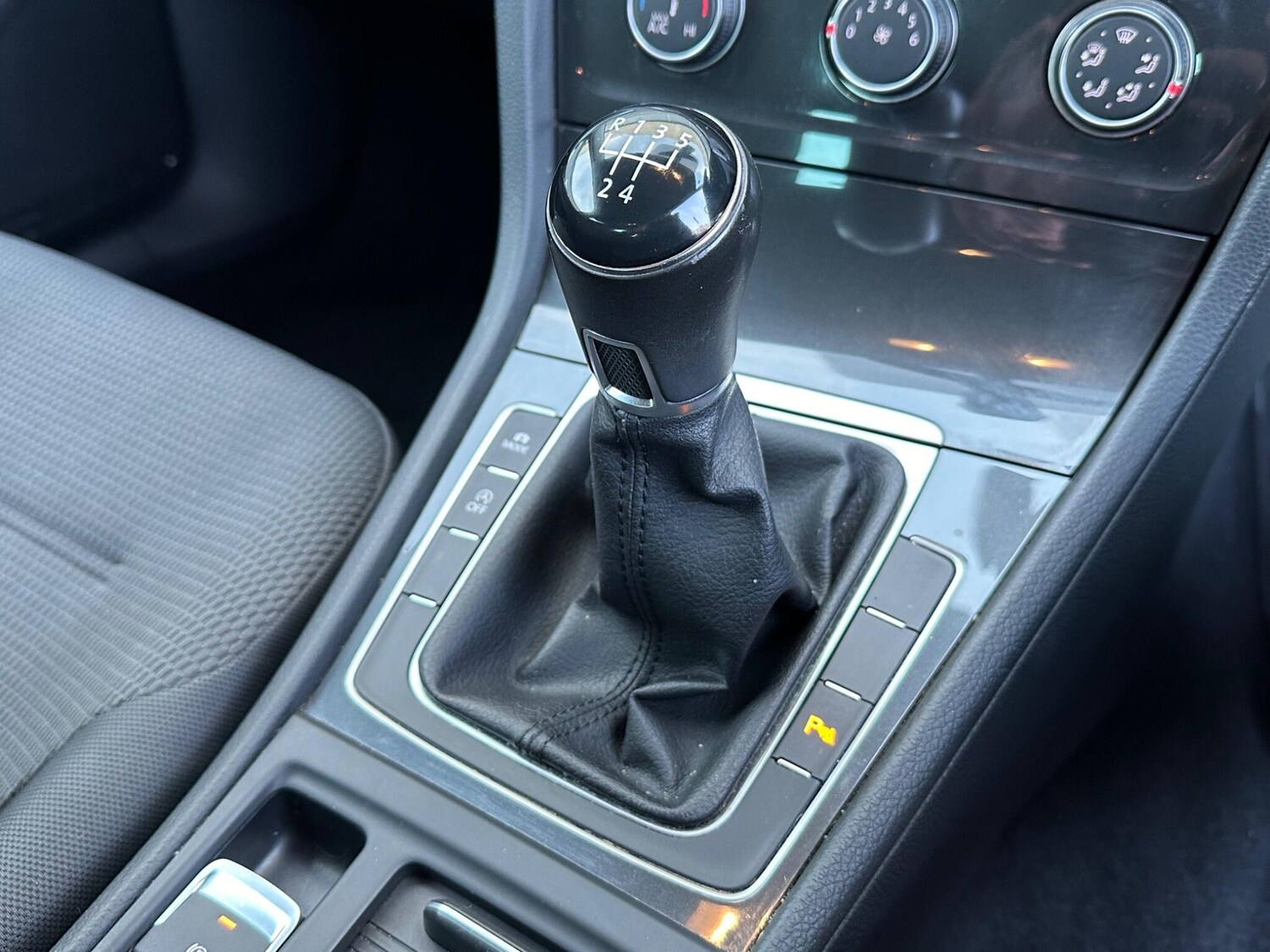 Used Volkswagen Golf 2019 for sale - 75609726: Photo 40
