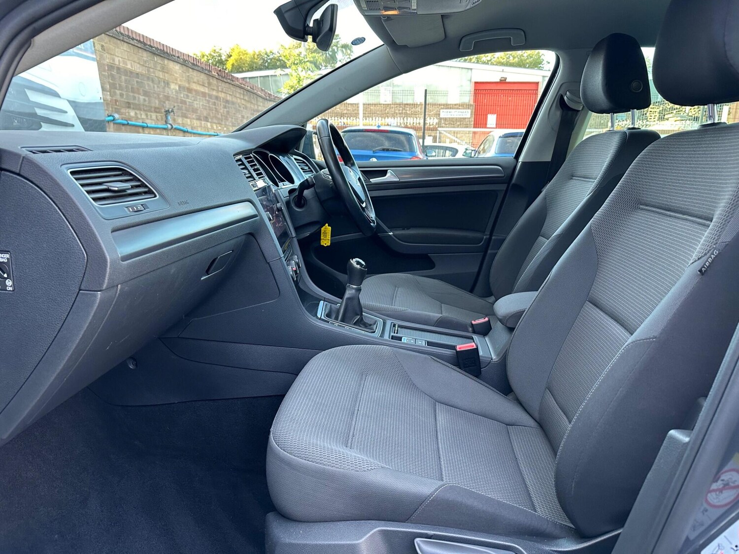 Used Volkswagen Golf 2019 for sale - 75609726: Photo 44