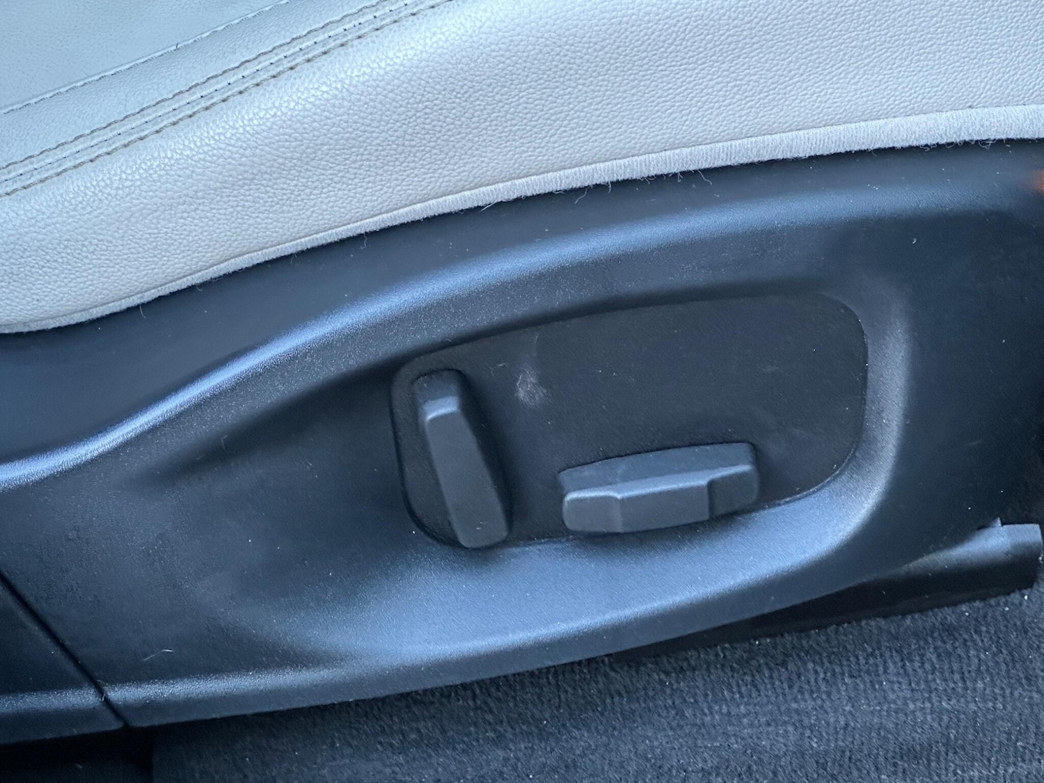 Used Jaguar F-Pace 2017 for sale - 76666732: Photo 24