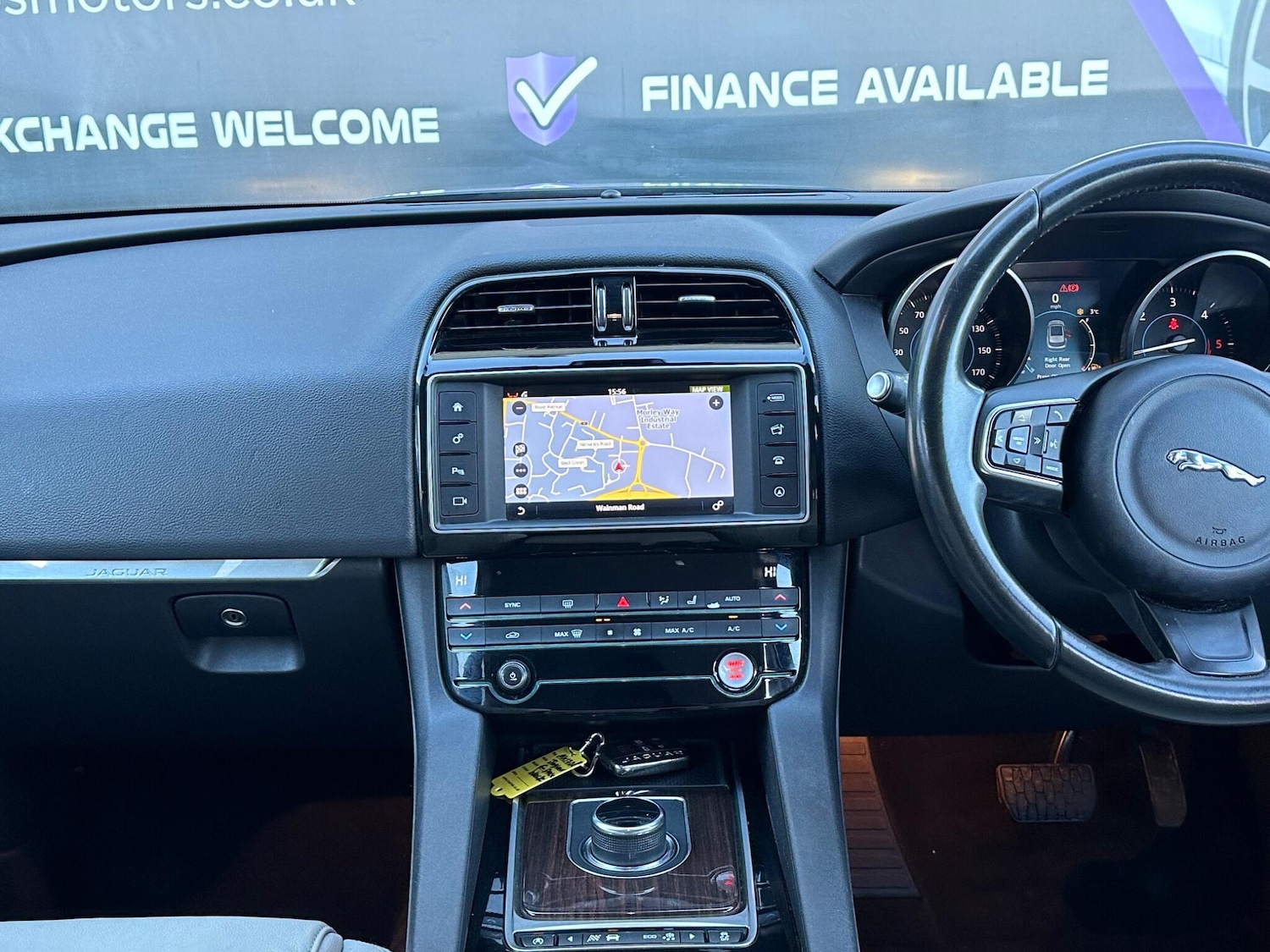 Used Jaguar F-Pace 2017 for sale - 76666732: Photo 36