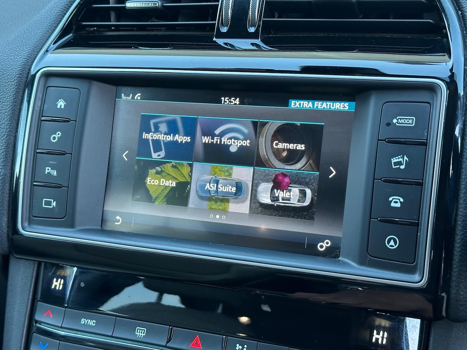 Used Jaguar F-Pace 2017 for sale - 76666732: Photo 41