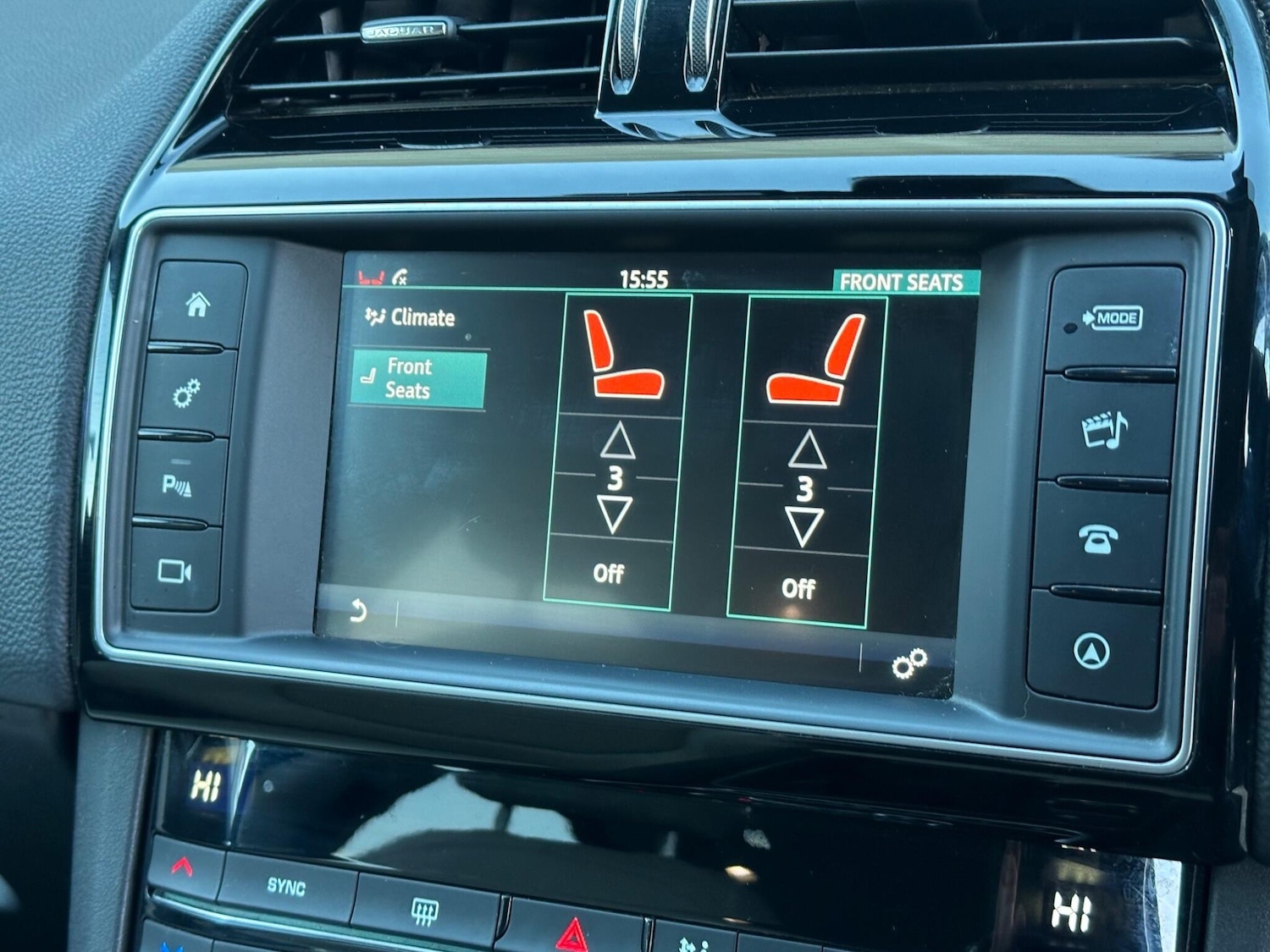 Used Jaguar F-Pace 2017 for sale - 76666732: Photo 43