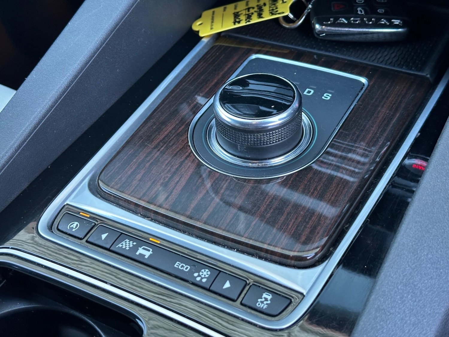 Used Jaguar F-Pace 2017 for sale - 76666732: Photo 45