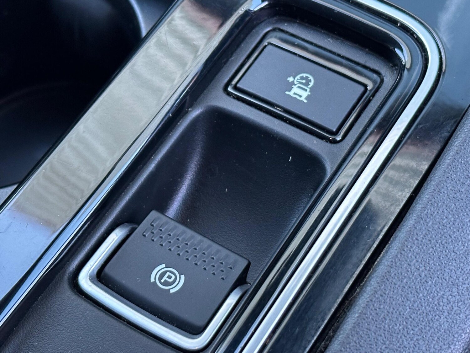 Used Jaguar F-Pace 2017 for sale - 76666732: Photo 48