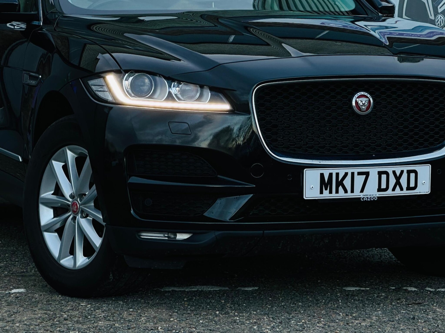 Used Jaguar F-Pace 2017 for sale - 76666732: Photo 5