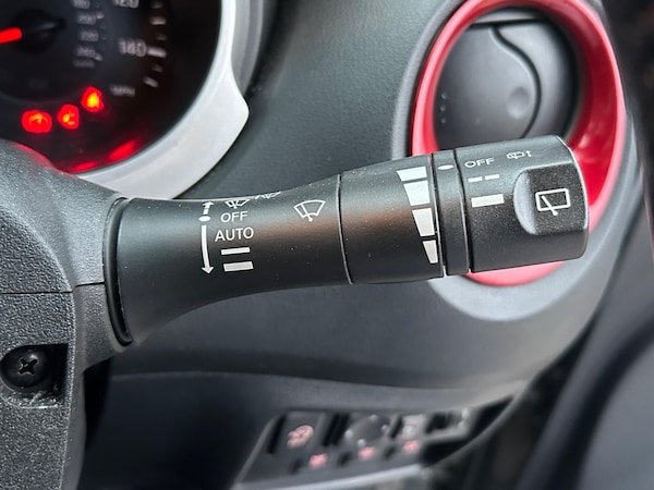 Used Nissan Juke 2015 for sale - 76314889: Photo 29