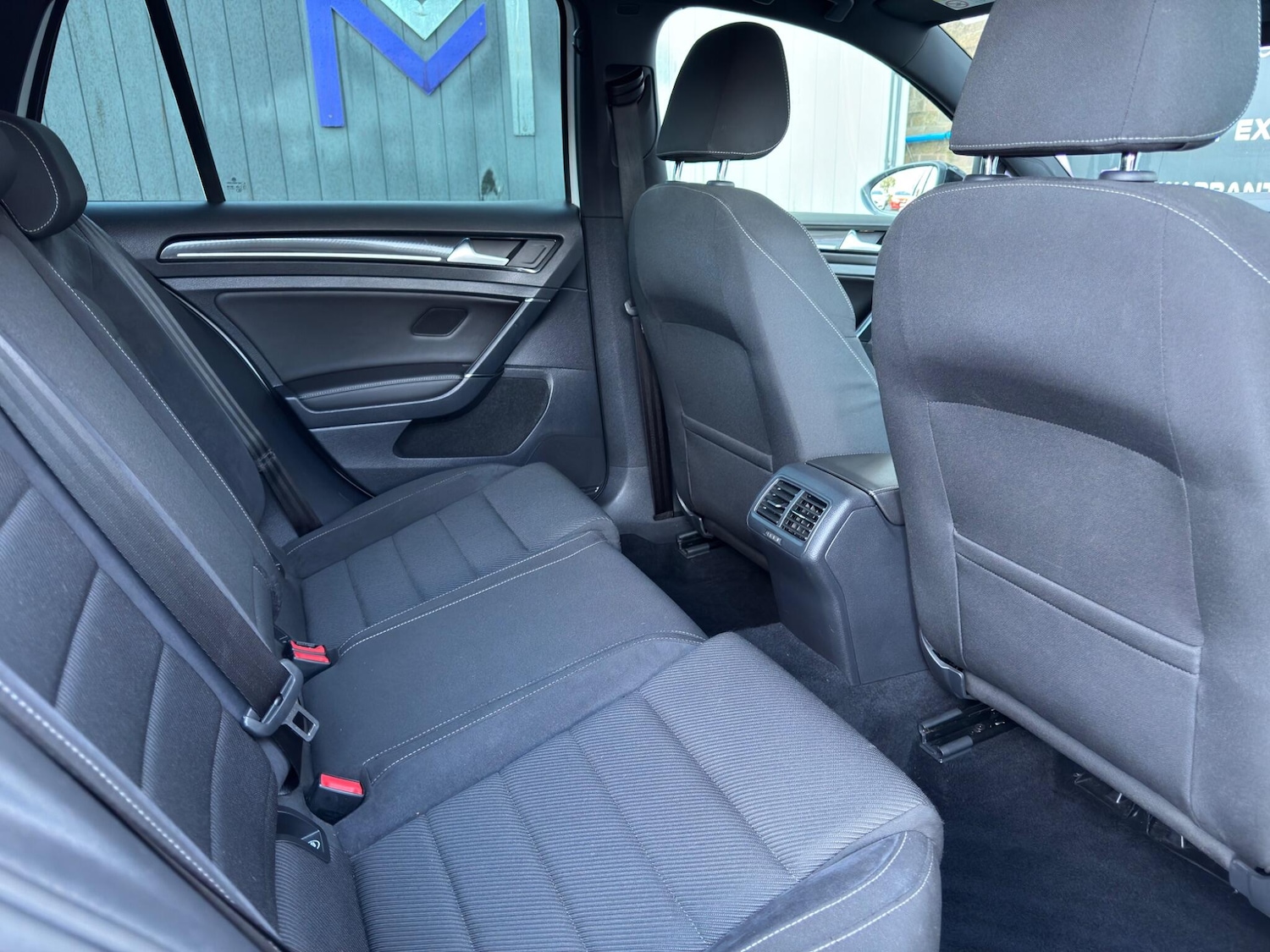 Used Volkswagen Golf 2017 for sale - 77081470: Photo 49