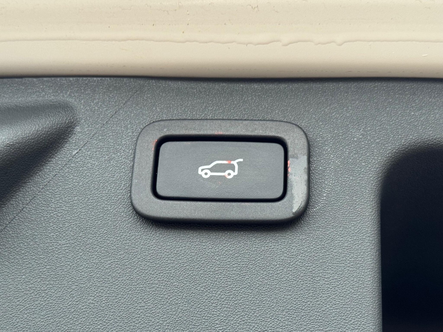 Used Land Rover Discovery Sport 2015 for sale - 77081299: Photo 19