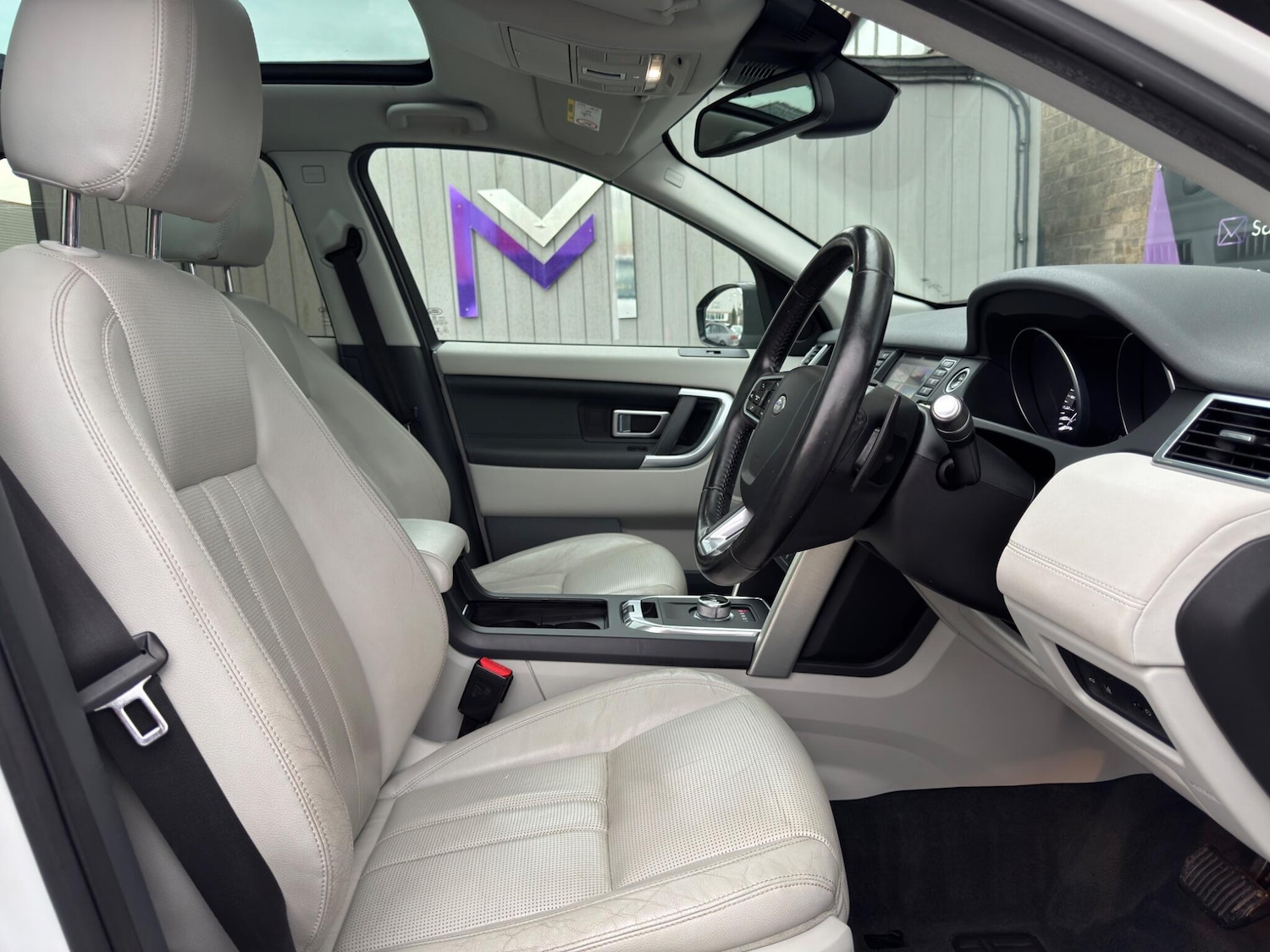 Used Land Rover Discovery Sport 2015 for sale - 77081299: Photo 25