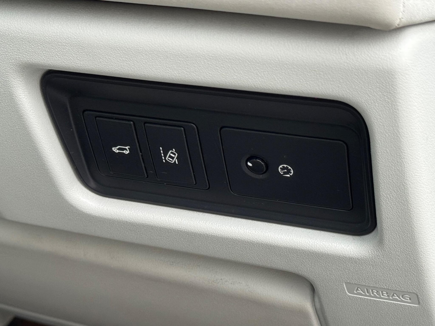 Used Land Rover Discovery Sport 2015 for sale - 77081299: Photo 29