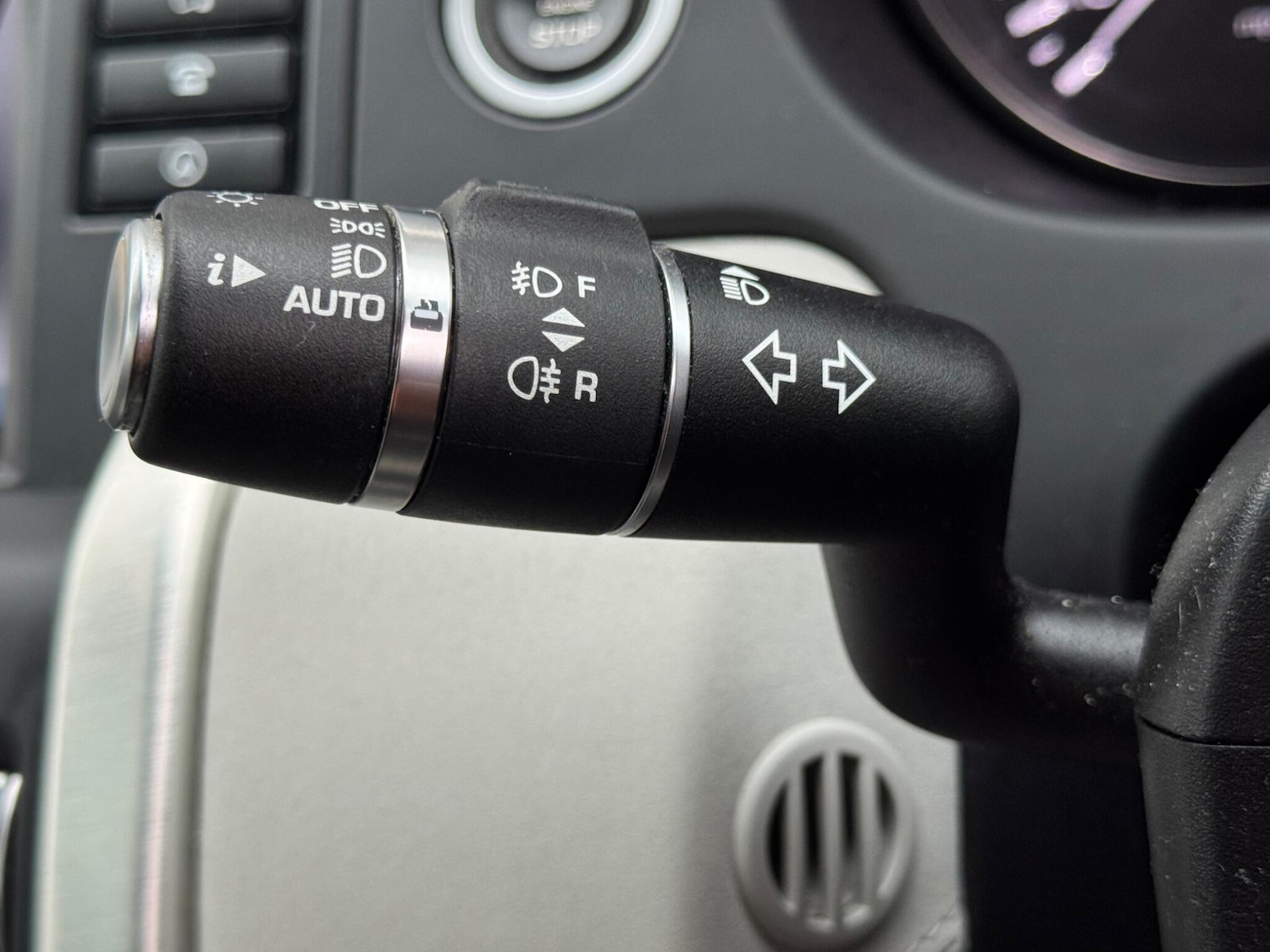 Used Land Rover Discovery Sport 2015 for sale - 77081299: Photo 31