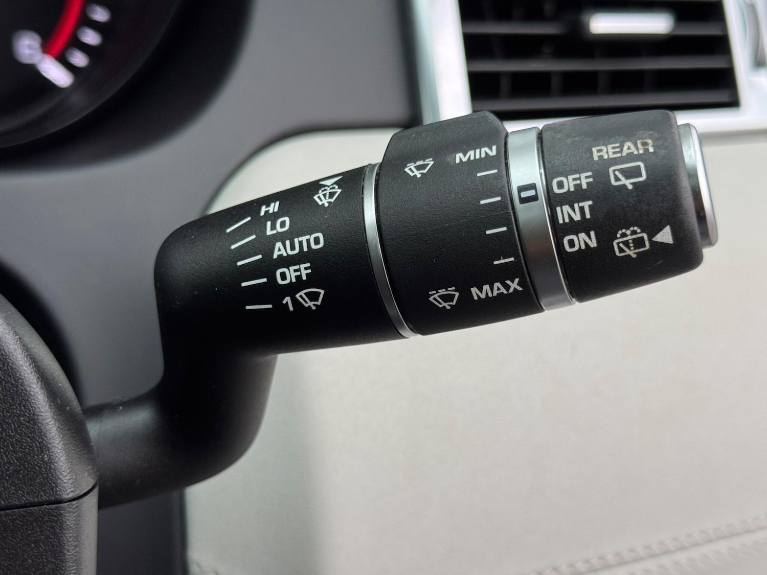 Used Land Rover Discovery Sport 2015 for sale - 77081299: Photo 35