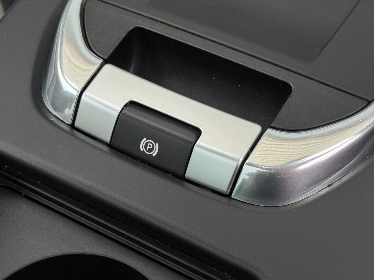 Used Land Rover Discovery Sport 2015 for sale - 77081299: Photo 46