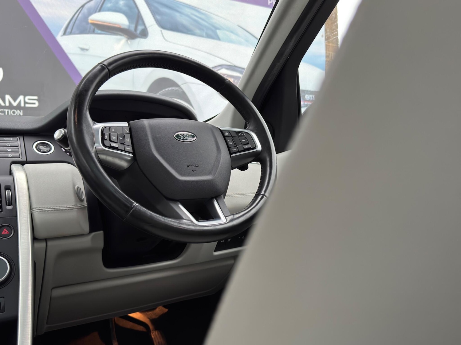 Used Land Rover Discovery Sport 2015 for sale - 77081299: Photo 54