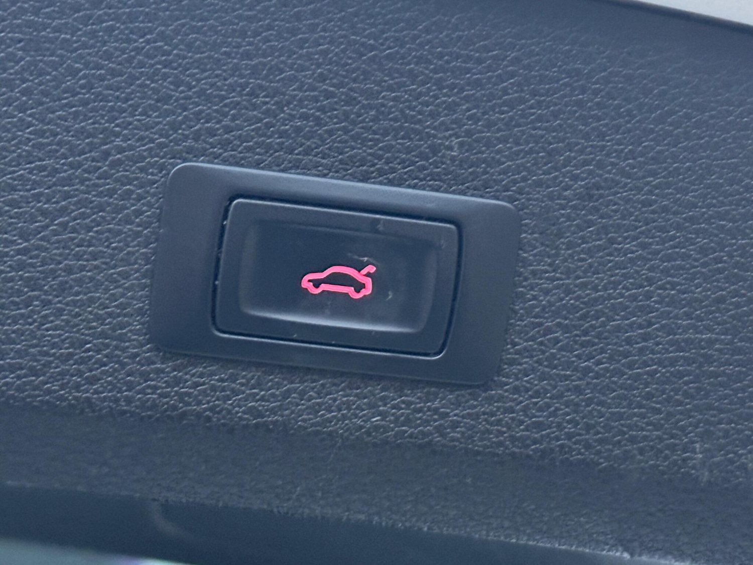 Used Audi Q7 2015 for sale - 76752622: Photo 19