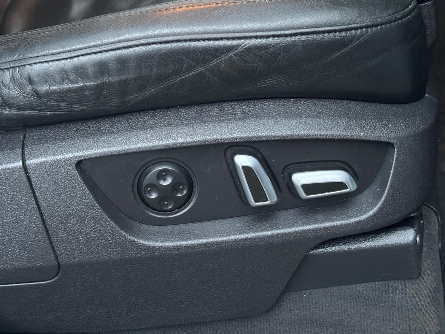 Used Audi Q7 2015 for sale - 76752622: Photo 25