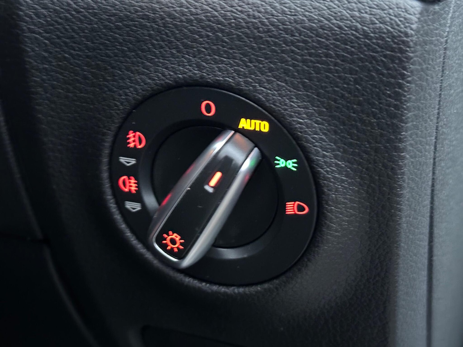 Used Audi Q7 2015 for sale - 76752622: Photo 29