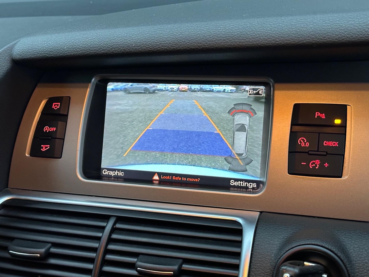 Used Audi Q7 2015 for sale - 76752622: Photo 37