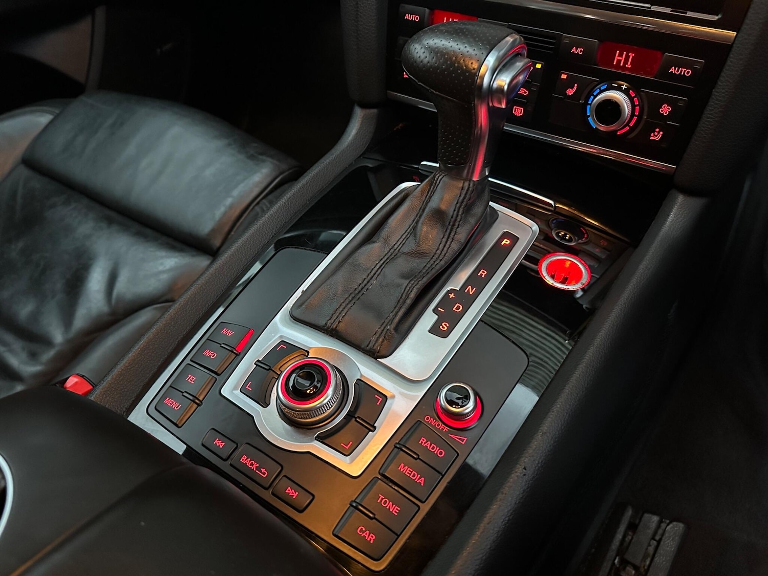 Used Audi Q7 2015 for sale - 76752622: Photo 48