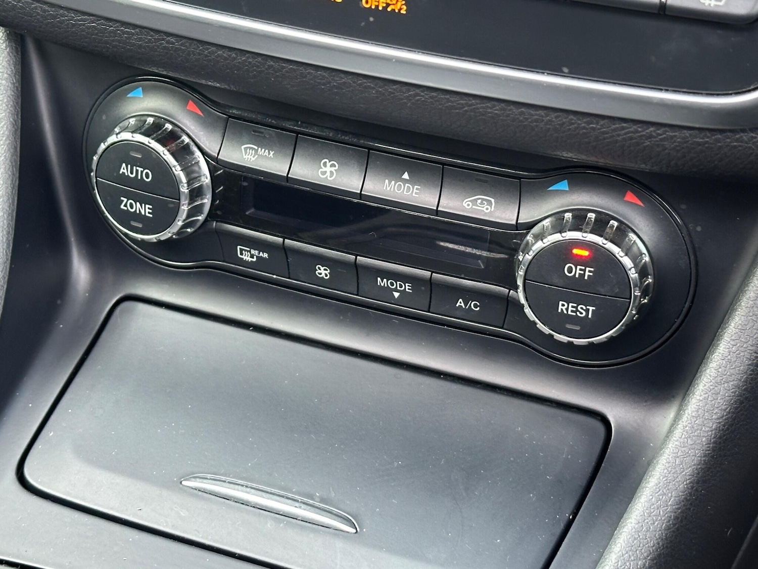 Used Mercedes-Benz GLA 2016 for sale - 76527771: Photo 49