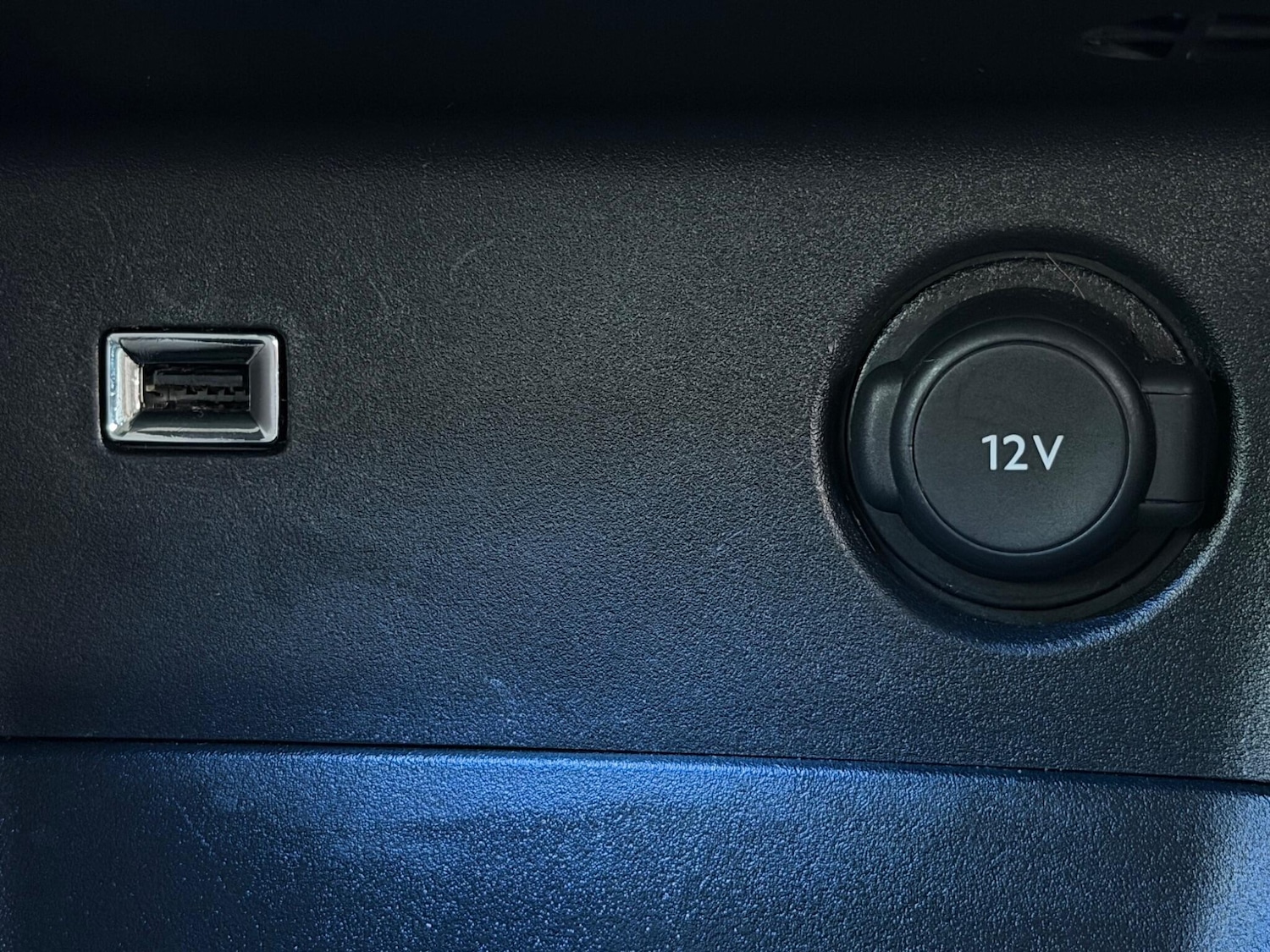 Used Peugeot 3008 2017 for sale - 77564624: Photo 21