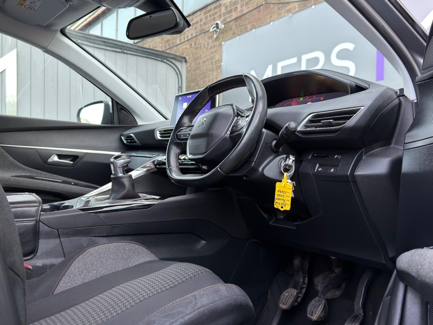 Used Peugeot 3008 2017 for sale - 77564624: Photo 41