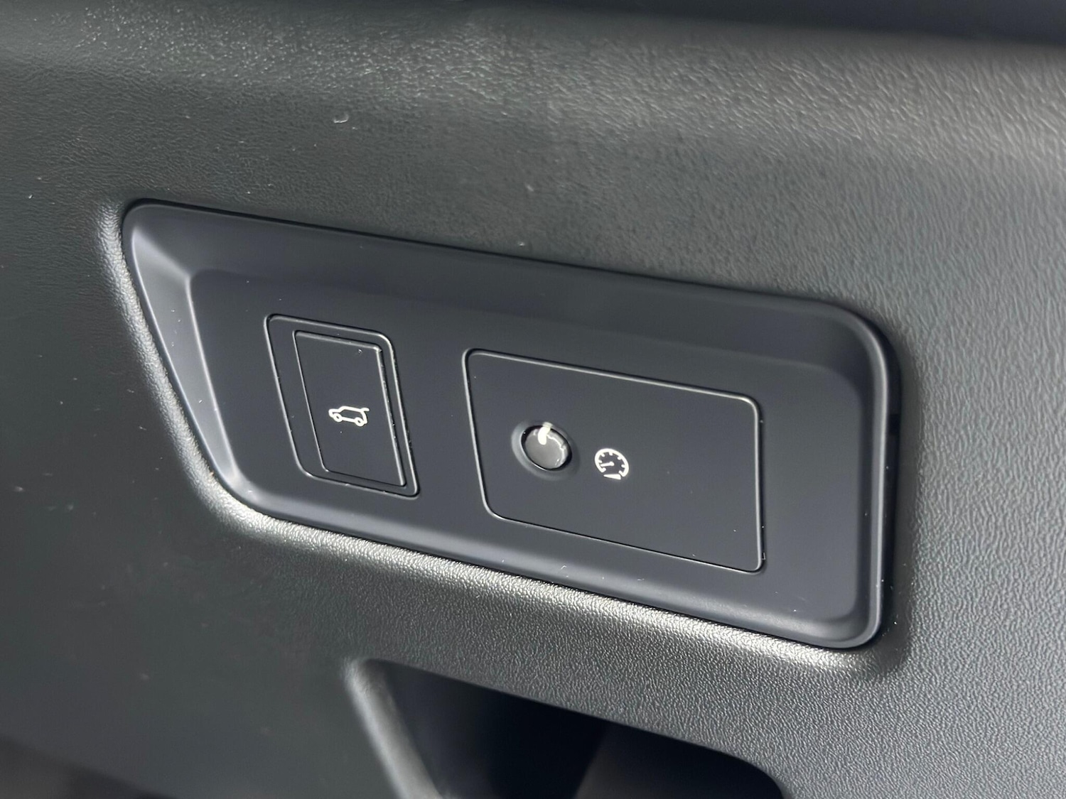 Used Land Rover Discovery for sale - 77331939: Photo 32