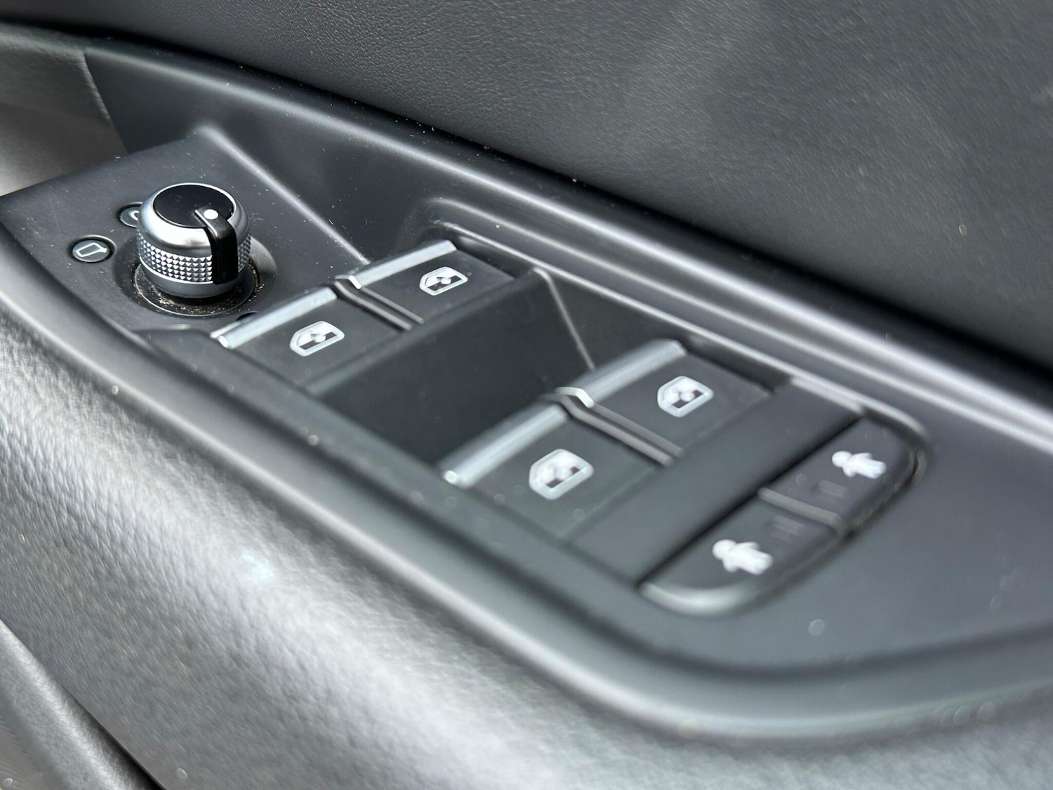 Used Audi A4 Avant 2017 for sale - 75949100: Photo 22