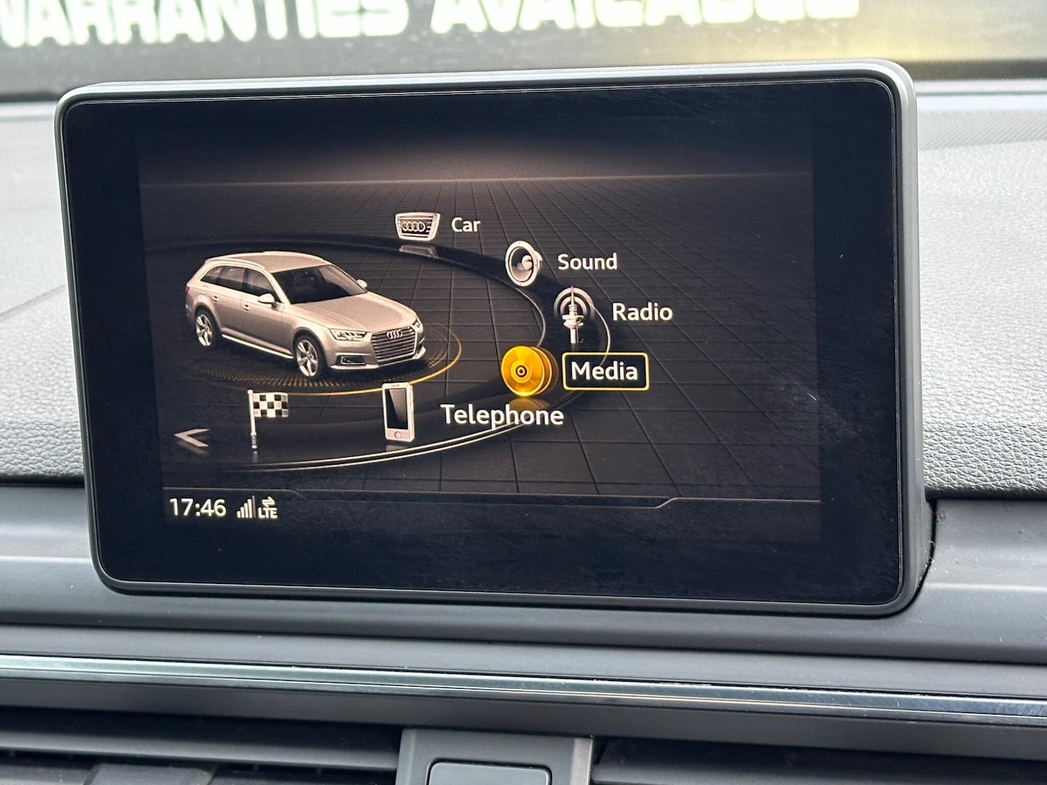 Used Audi A4 Avant 2017 for sale - 75949100: Photo 37