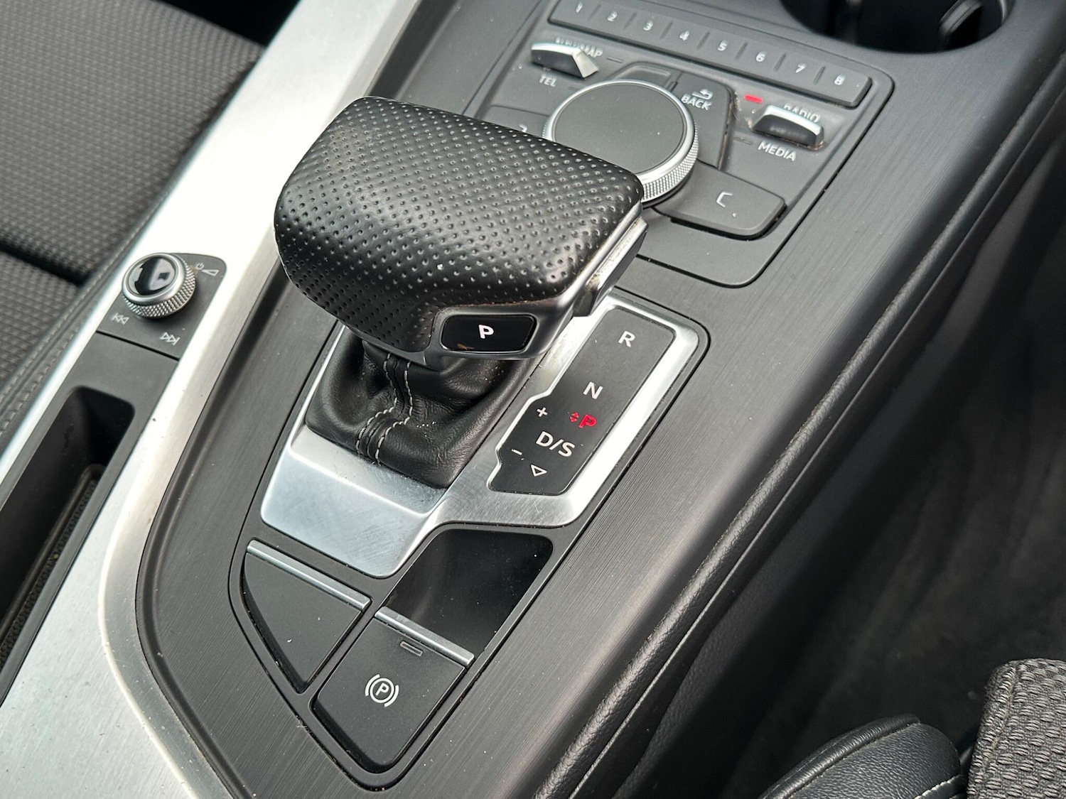 Used Audi A4 Avant 2017 for sale - 75949100: Photo 46