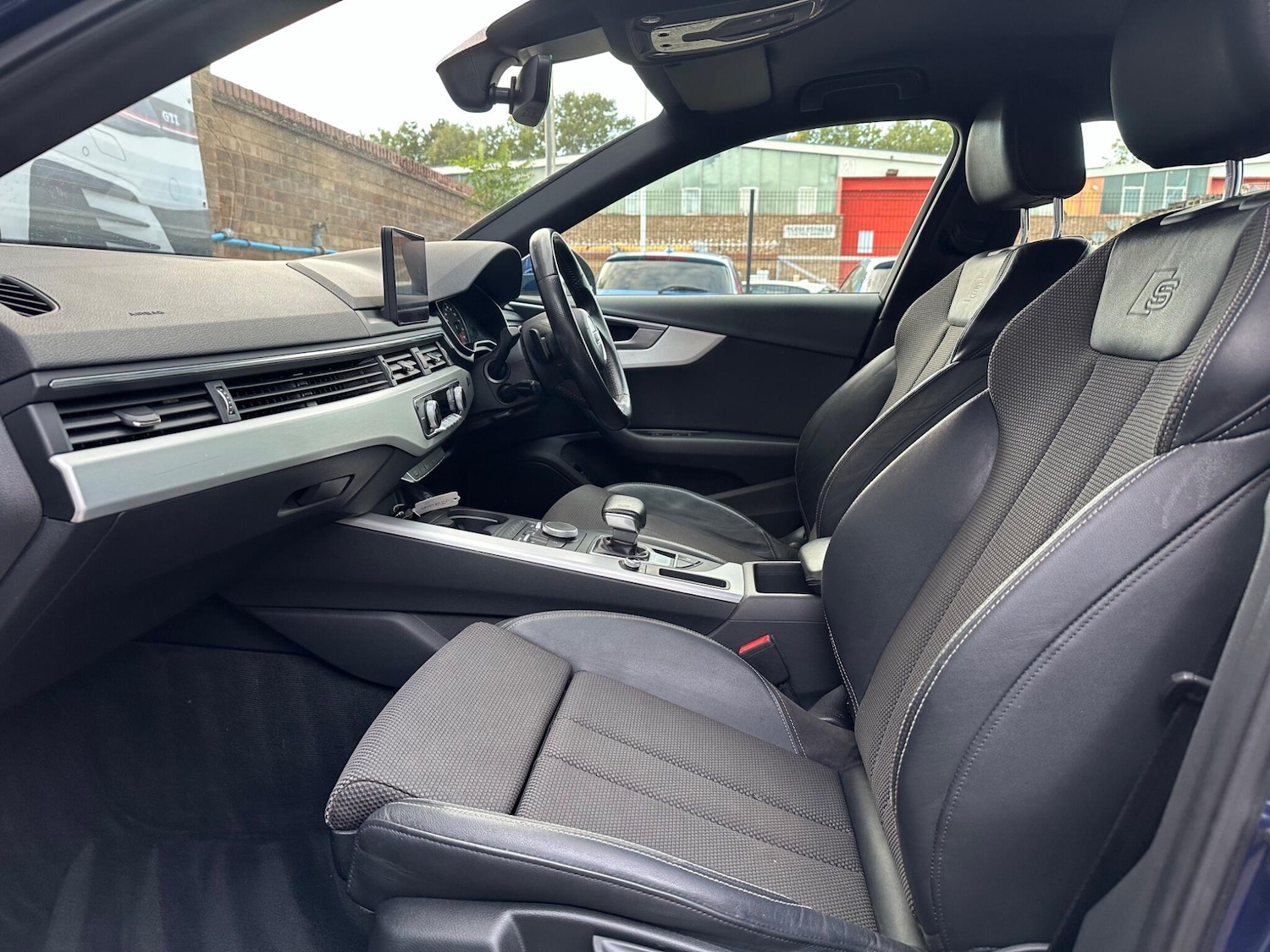 Used Audi A4 Avant 2017 for sale - 75949100: Photo 48