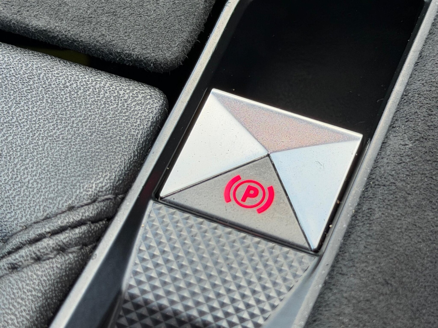 Used DS Automobiles DS 7 Crossback for sale - 78220236: Photo 42