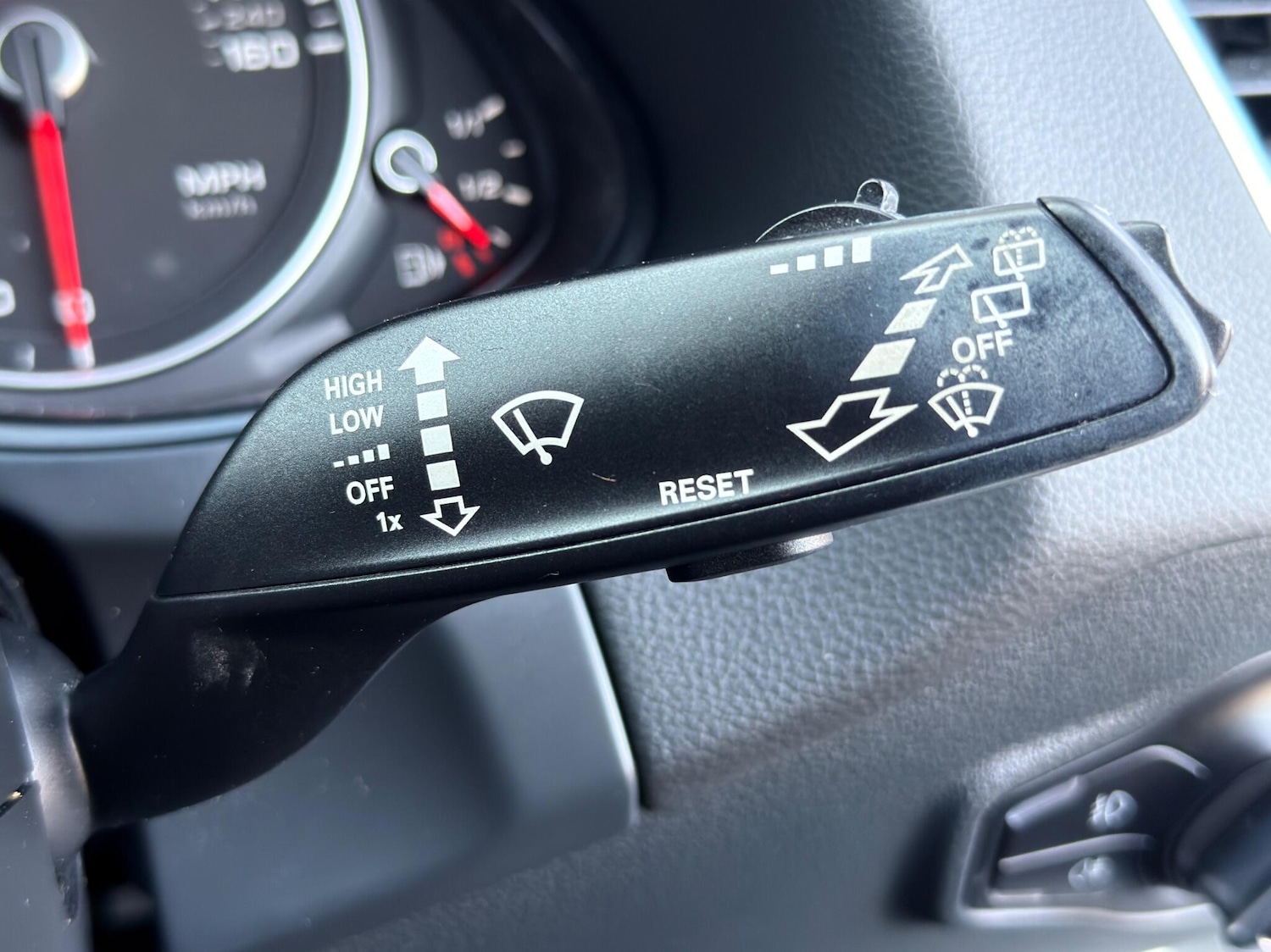 Used Audi Q5 2014 for sale - 77940510: Photo 36