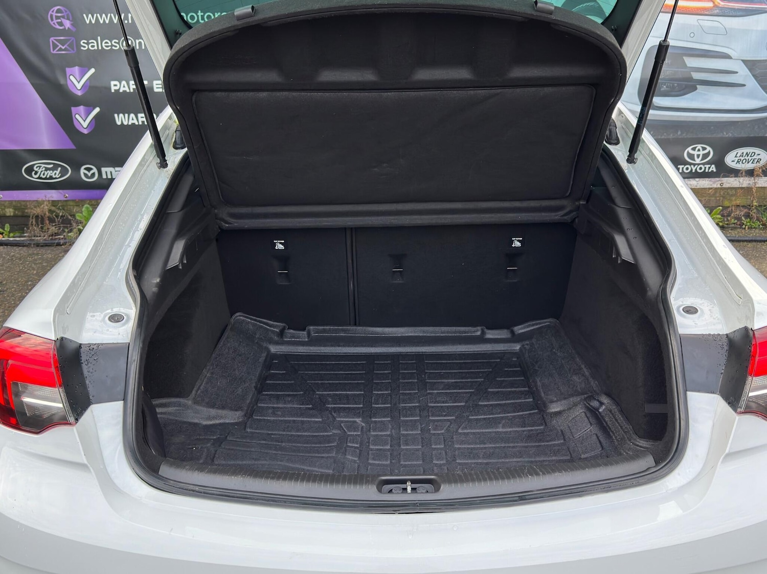 Used Vauxhall Insignia 2018 for sale - 77081286: Photo 18